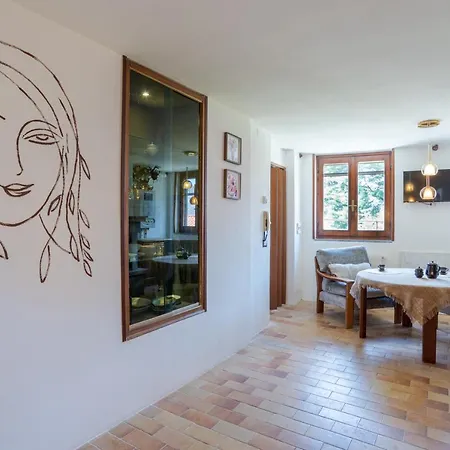 Cozy House In With Patio, Lake View! Nesso